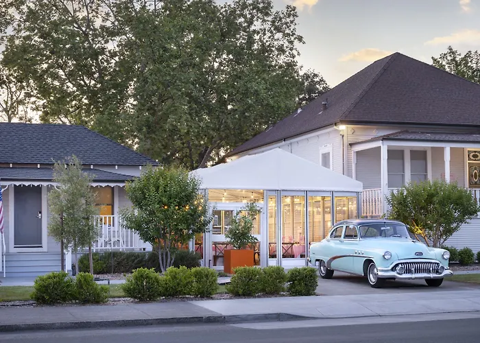 Dr Wilkinsons Backyard Resort And Mineral Springs, A Member Of Design Hotels